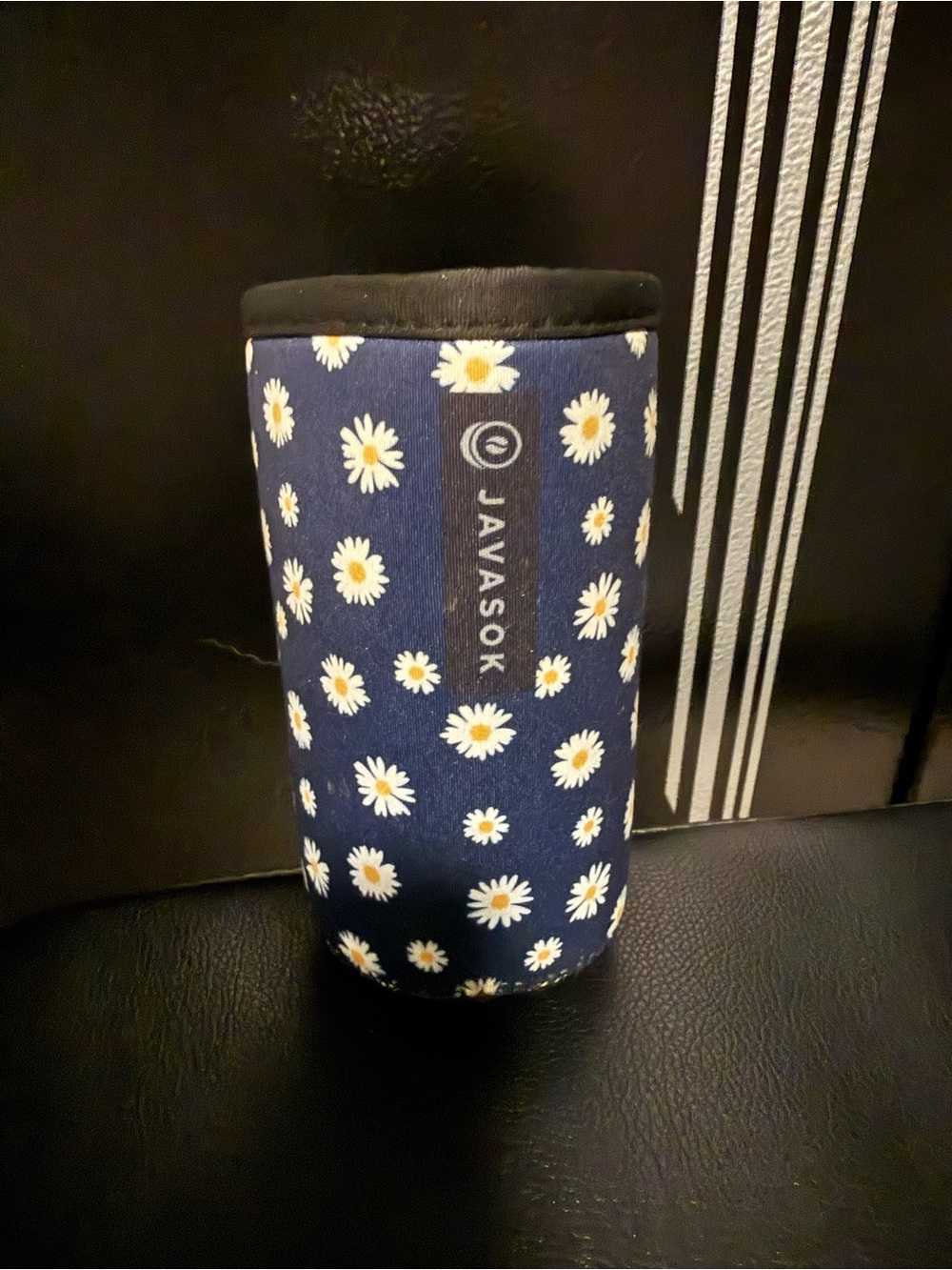 Javasok Daisy Print Navy Can Cooler